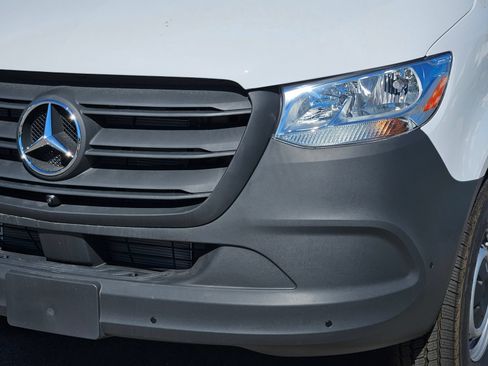 Certified 2025 Mercedes-Benz Sprinter 2500 image 6