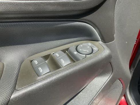 Used 2023 Chevrolet Equinox RS w/ RS Leather Package FWD image 13