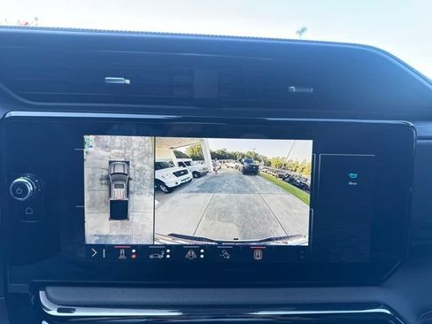 Used 2025 GMC Sierra 1500 AT4 w/ AT4 Premium Package AWD/4WD image 19
