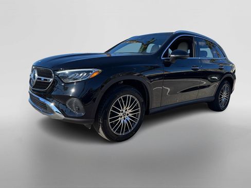 Certified 2025 Mercedes-Benz GLC 300 image 9