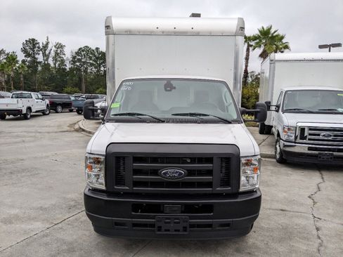 New 2024 Ford E-450 and Econoline 450 Super Duty w/ Driver's Safety Package image 8