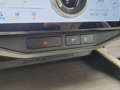 Used 2023 Ford Expedition Max Limited AWD/4WD image 27