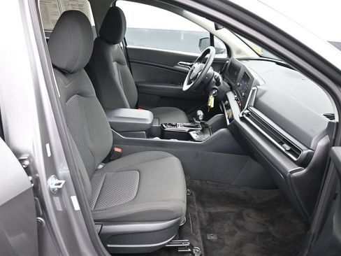 Certified 2025 Kia Sportage LX FWD image 23
