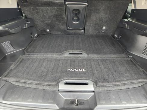 Used 2019 Nissan Rogue SL w/ Premium Package AWD/4WD image 32