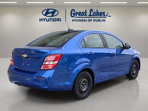 Used 2017 Chevrolet Sonic LS image 5