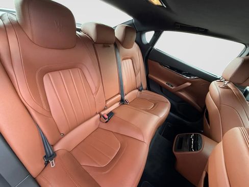 Used 2015 Maserati Quattroporte S Q4 AWD/4WD image 14