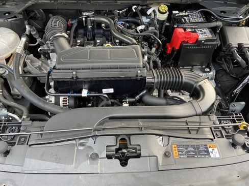 Used 2025 Ford Escape ST-Line image 26