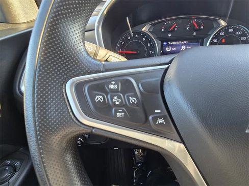 Used 2023 Chevrolet Equinox LT image 19