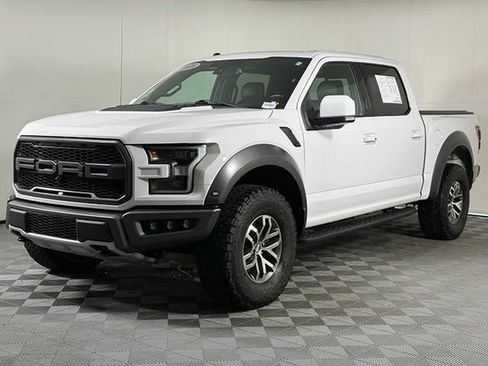 Used 2018 Ford F150 Raptor w/ Equipment Group 802A Luxury AWD/4WD image 2
