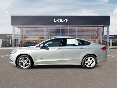 Used 2018 Ford Fusion S image 5