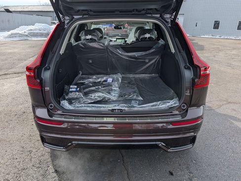 New 2026 Volvo XC60 B5 Ultra w/ Protection Package Premier image 25