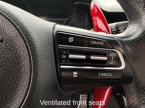 Used 2019 Kia Stinger GT2 AWD/4WD image 17