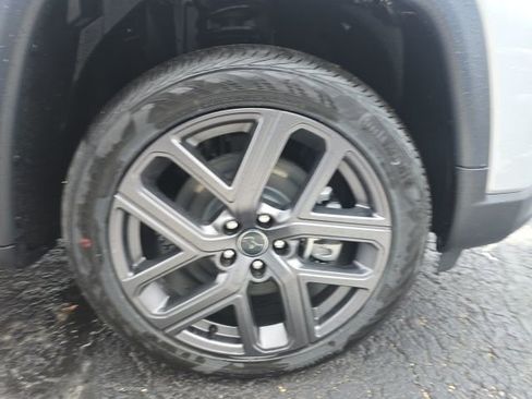 New 2026 Jeep Compass Limited image 30