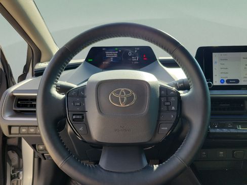 Used 2023 Toyota Prius XLE FWD image 12