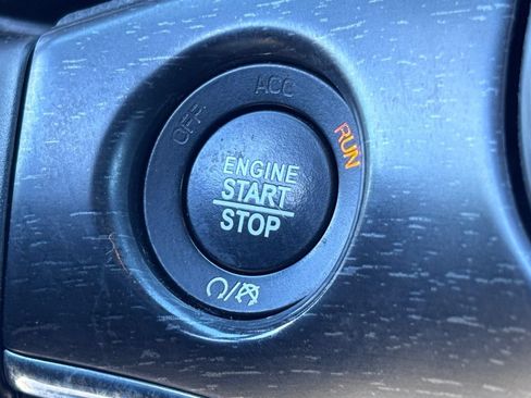 Used 2018 Jeep Grand Cherokee Limited AWD/4WD image 34