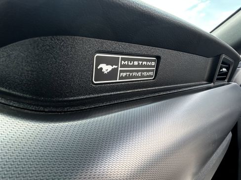 Used 2020 Ford Mustang GT Premium w/ Equipment Group 401A image 13