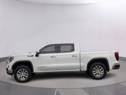 Used 2022 GMC Sierra 1500 SLT w/ SLT Premium Package AWD/4WD image 2