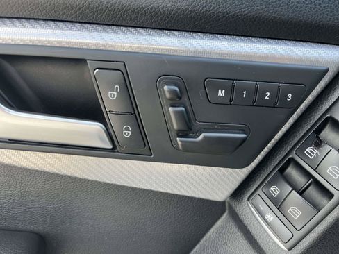 Used 2014 Mercedes-Benz GLK 250 BlueTEC 4MATIC image 12