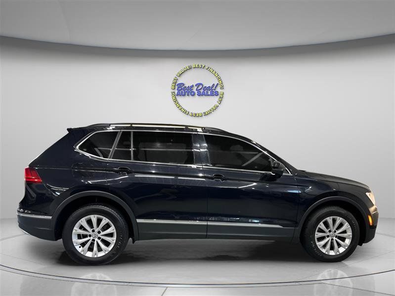 Used 2018 Volkswagen Tiguan SEL FWD image 6