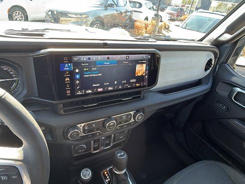 Used 2025 Jeep Wrangler Sahara w/ Safety Group image 31