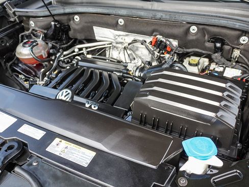 Used 2022 Volkswagen Atlas SE w/ Black Wheel Package image 28