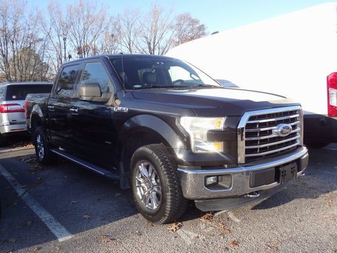 Used 2015 Ford F150 XLT w/ Equipment Group 302A Luxury image 1