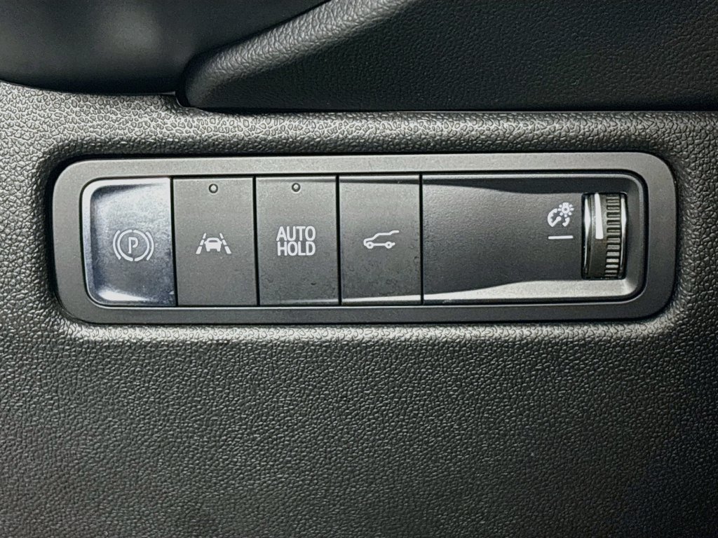 Certified 2024 Chevrolet Equinox EV RS AWD/4WD image 11