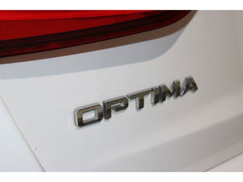 Used 2015 Kia Optima EX w/ EX Premium Package image 18