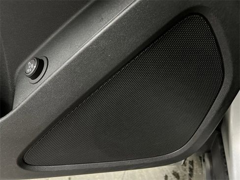 Used 2022 Chevrolet Equinox LT image 23