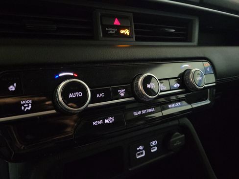 Used 2023 Honda Pilot EX-L image 31