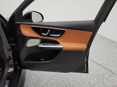 Certified 2024 Mercedes-Benz GLC 300 image 25