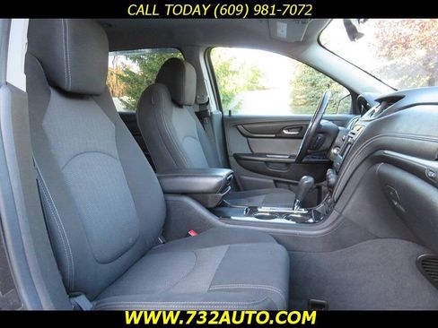 Used 2016 Chevrolet Traverse LT w/ Style and Technology Package AWD/4WD image 7