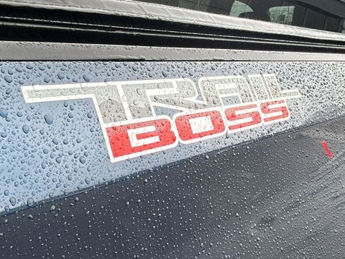 Certified 2022 Chevrolet Silverado 1500 Custom Trail Boss w/ Safety Confidence Package AWD/4WD image 8