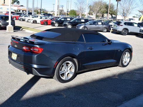 Used 2020 Chevrolet Camaro LT image 8