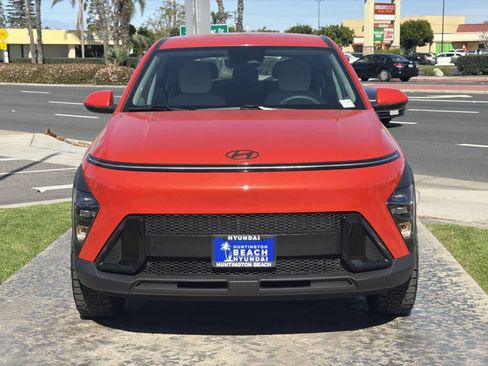 Used 2024 Hyundai Kona SE image 2