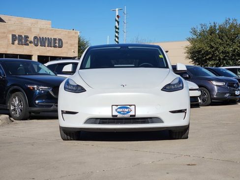 Used 2022 Tesla Model Y Long Range image 2