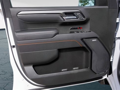 Used 2025 GMC Sierra 1500 AT4 image 25