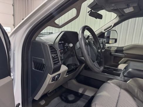 Used 2022 Ford F350 XLT w/ XLT Value Package AWD/4WD image 12