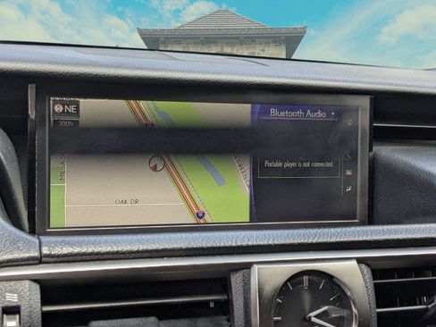 Used 2019 Lexus IS 300 F Sport w/ F Sport Package RWD image 12