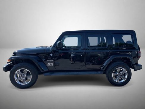 Used 2022 Jeep Wrangler Unlimited Sahara w/ Safety Group AWD/4WD image 6