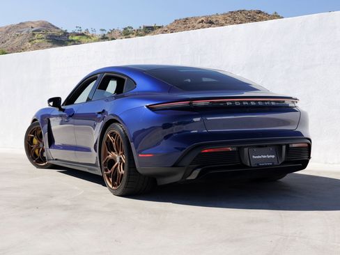 Used 2020 Porsche Taycan Turbo S image 3