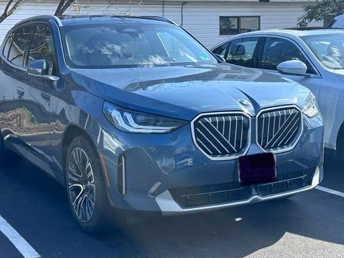 Used 2025 BMW X3 xDrive30i w/ Premium Package image 1