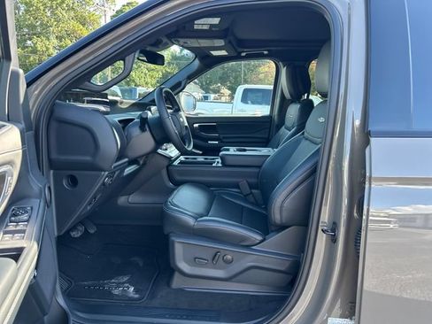 New 2026 Ford Expedition Max Platinum w/ Stealth Performance Package AWD/4WD image 10