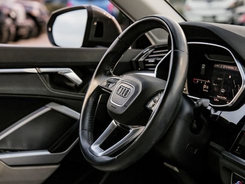 Used 2020 Audi Q3 2.0T Prestige w/ Prestige Package image 14