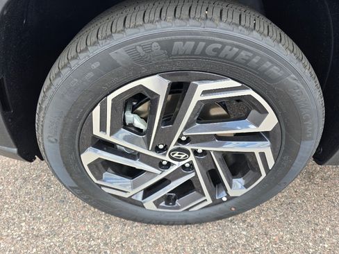 New 2026 Hyundai Tucson Limited AWD/4WD image 9