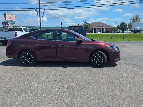 Used 2025 Nissan Sentra SV FWD image 25