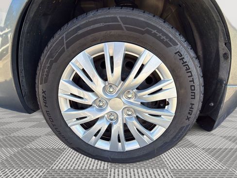 Used 2018 Nissan Versa S image 9