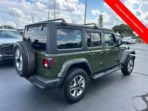 Used 2021 Jeep Wrangler Unlimited Sahara AWD/4WD image 19