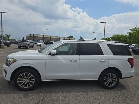 Used 2018 Ford Expedition Limited w/ Equipment Group 301A AWD/4WD image 5