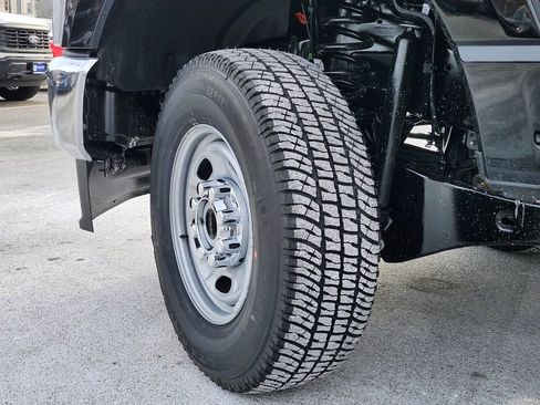 New 2026 Ford F250 XL w/ XL Chrome Package image 25